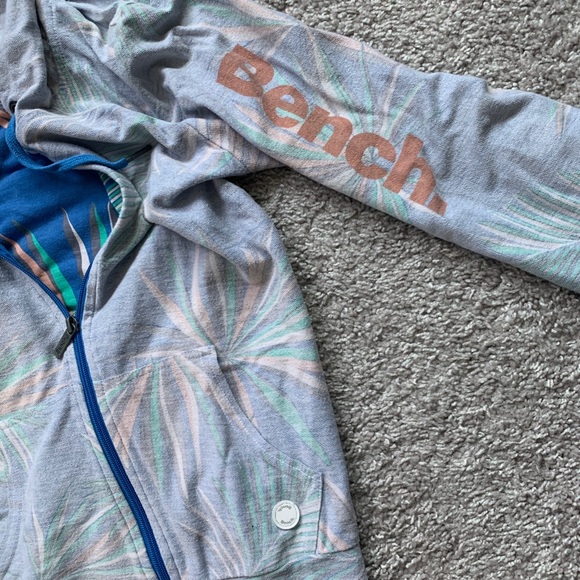 Bench lightweight hoodie - Picture 3 of 3